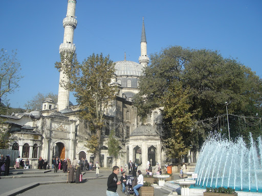 جامع ايوب الانصاري, منطقة السلطان ايوب