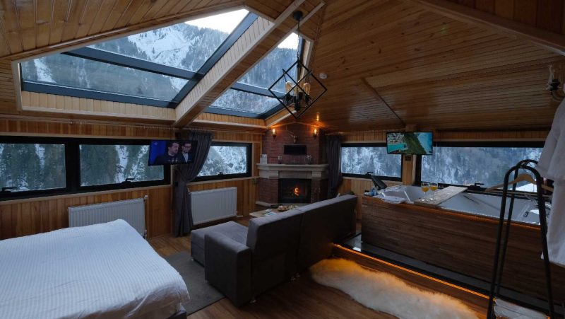 جناح جونيور