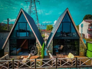 اكواخ شهر العسل