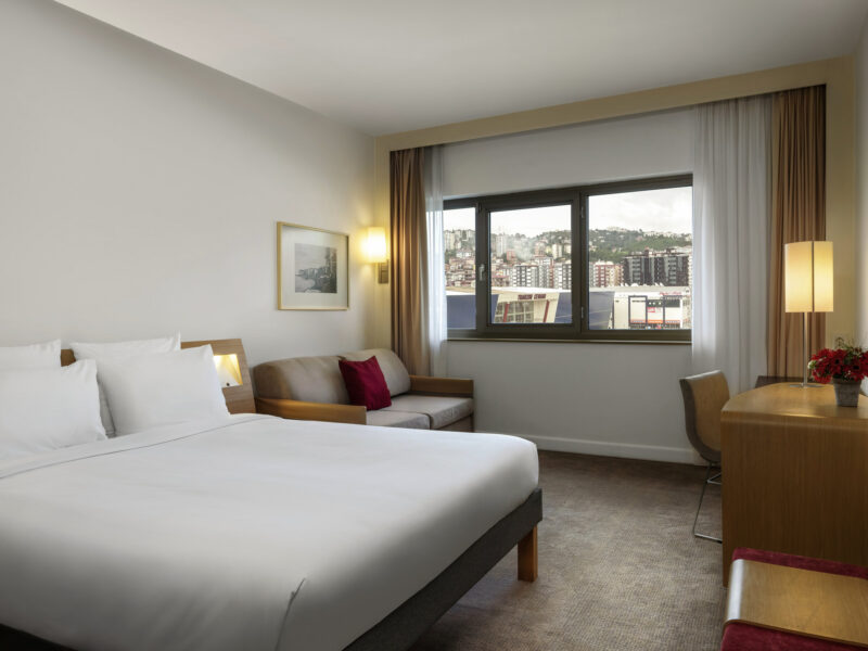 Superior room with one double bed